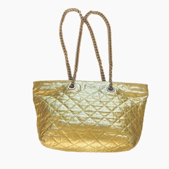 Handbags - VINTAGE metallic gold quilted Tote bag chain handle